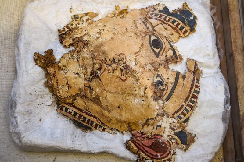 Фотография: Братская могила по-египетски: 50 мумий возрастом более 2400 лет найдены возле Каира №5 - BigPicture.ru