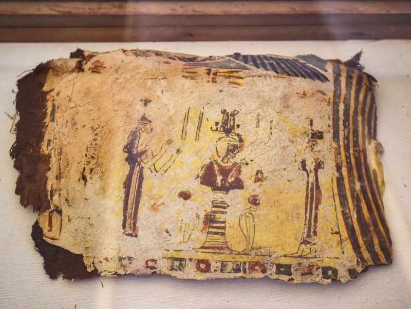 Фотография: Братская могила по-египетски: 50 мумий возрастом более 2400 лет найдены возле Каира №7 - BigPicture.ru