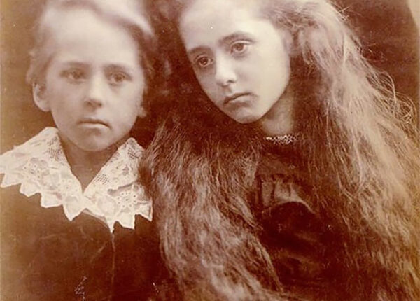 Волосы длиною в жизнь: Красавицы Викторианской эпохи, которые никогда не стриглись
