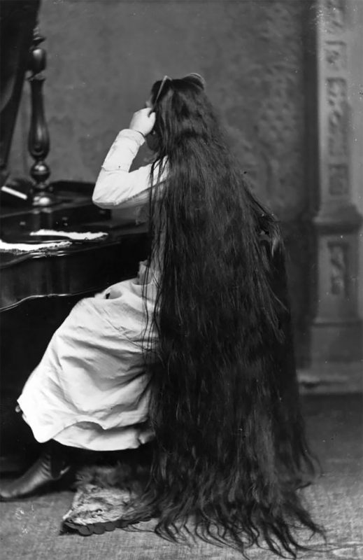 Фотография: Волосы длиною в жизнь: красавицы Викторианской эпохи, которые никогда не стриглись №29 - BigPicture.ru