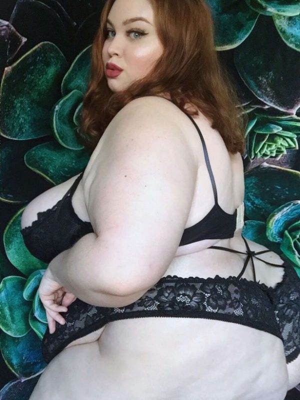 Фотография: Секс и бургер: американка весом в 200 кило эротично поглощает еду за деньги №6 - BigPicture.ru