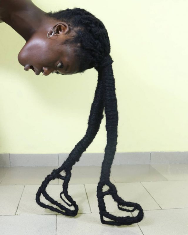 Фотография: Коса-краса: африканская художница создает удивительные скульптуры из собственных волос №2 - BigPicture.ru