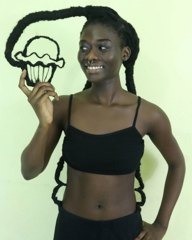 Фотография: Коса-краса: африканская художница создает удивительные скульптуры из собственных волос №12 - BigPicture.ru