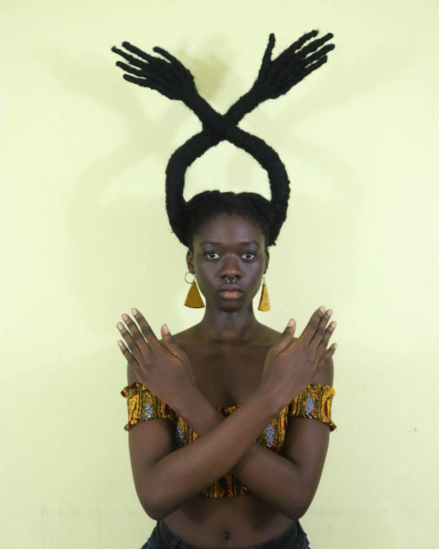 Фотография: Коса-краса: африканская художница создает удивительные скульптуры из собственных волос №21 - BigPicture.ru