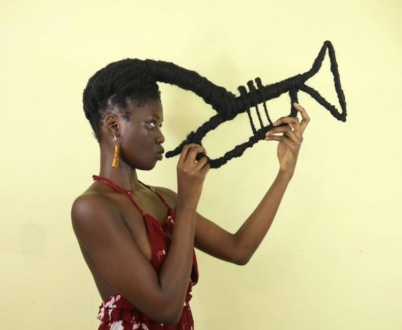 Фотография: Коса-краса: африканская художница создает удивительные скульптуры из собственных волос №24 - BigPicture.ru