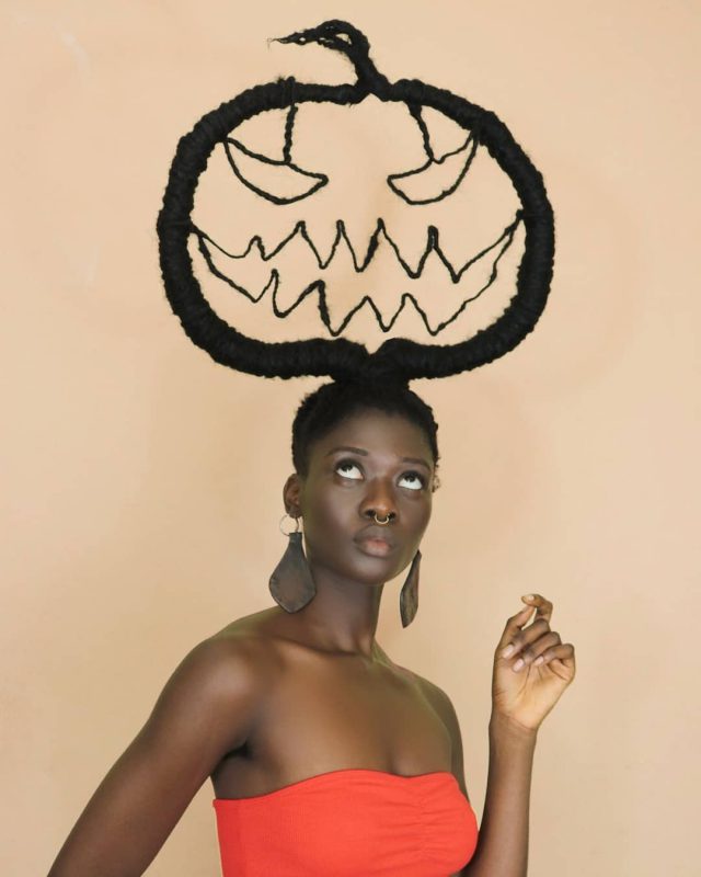 Фотография: Коса-краса: африканская художница создает удивительные скульптуры из собственных волос №37 - BigPicture.ru