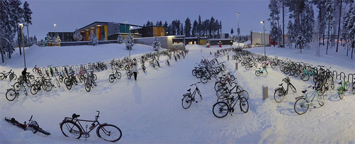 Фотография: Антифриз в крови: финские дети ездят в школу на велосипедах при температуре - 17C №1 - BigPicture.ru