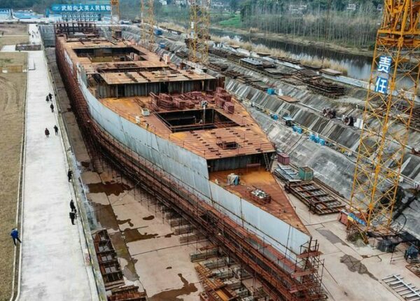 Новый «Титаник» китайского производства спустят на воду через 3 года