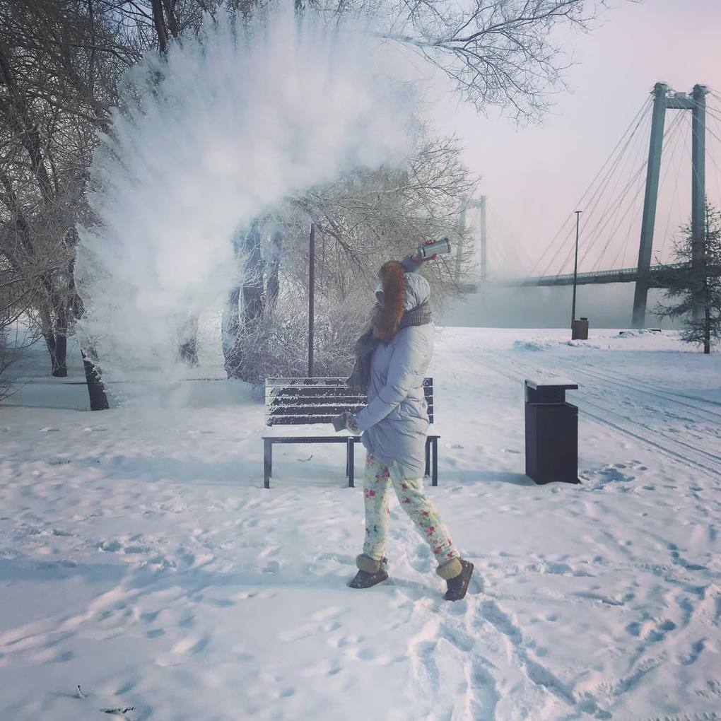 Фотография: #дубакчелленедж: 17 захватывающих фото и видео, демонстрирующих всю силу холода №9 - BigPicture.ru