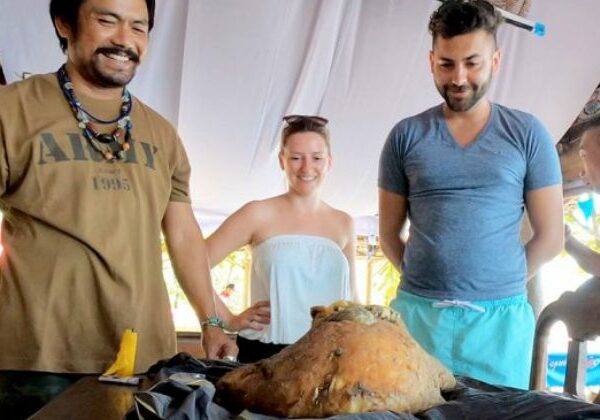 Как найденная на пляже рвота кашалота сделала тайца богаче на полмиллиона долларов