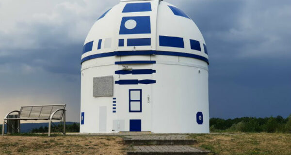 Немецкий профессор перекрасил обсерваторию в дроида R2-D2 из «Звездных войн»