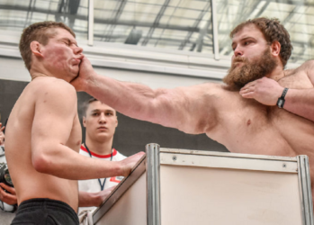 Пощечина здравому смыслу: в Красноярске состоялся чемпионат по спортивному мордобою