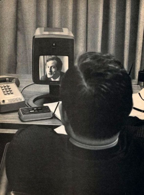 Фотография: Предок Skype и FaceTime: первый телефон-видеофон, по которому можно было увидеть друг друга №11 - BigPicture.ru