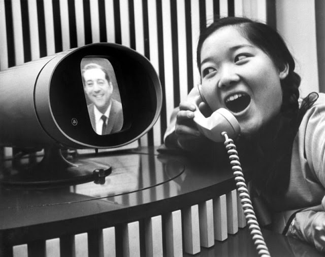 Фотография: Предок Skype и FaceTime: первый телефон-видеофон, по которому можно было увидеть друг друга №13 - BigPicture.ru