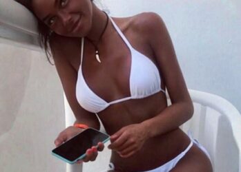 Мулатка-шоколадка: одержимая загаром девушка не считает себя расисткой
