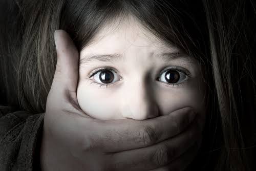 Фотография: Изнасилованное детство: женщина только через 20 лет смогла наказать отчима-педофила №6 - BigPicture.ru