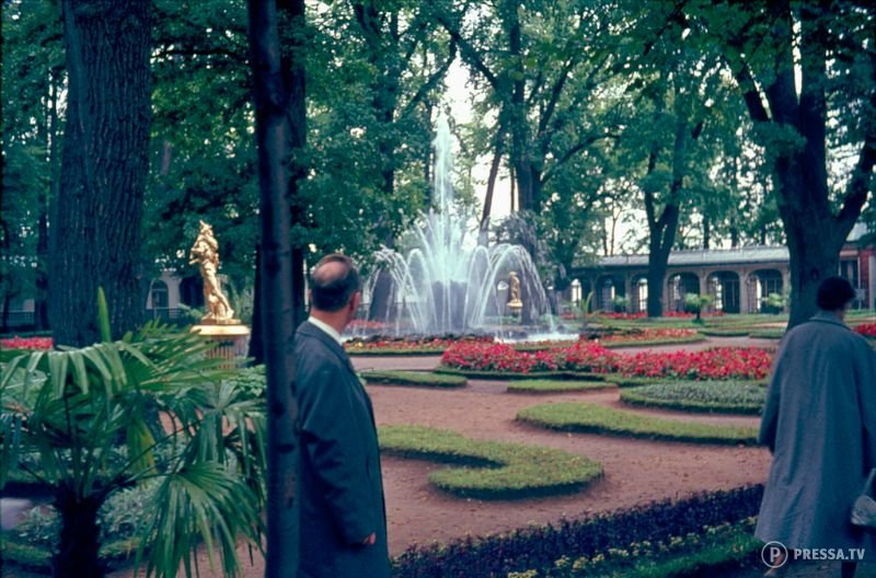 Фотография: СССР в цвете: фотографии ленинградских улиц в 1960-е года №9 - BigPicture.ru