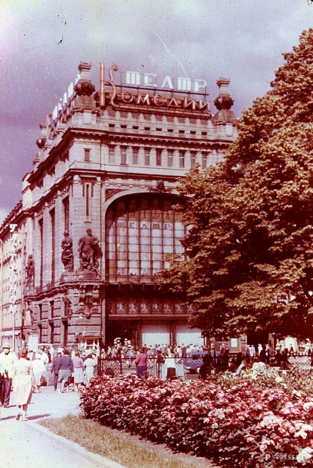 Фотография: СССР в цвете: фотографии ленинградских улиц в 1960-е года №30 - BigPicture.ru