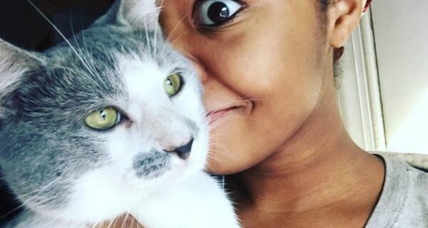 Топ-20 странных поступков, которые совершают владельцы котов