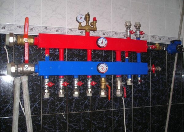 Особенности строения и назначения распределительных коллекторов