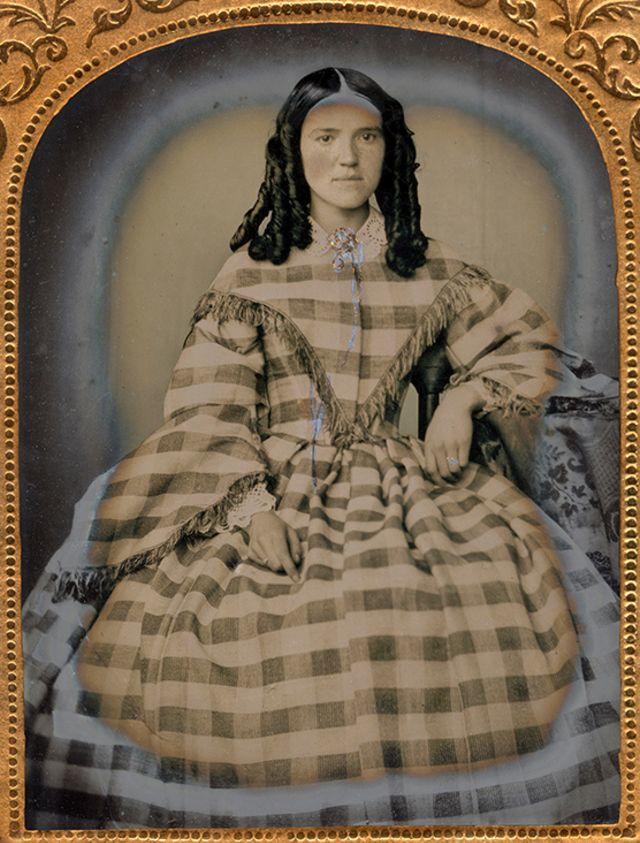 Фотография: 20 колорированных ретро-фото: как выглядели девушки-подростки в середине XIX века №6 - BigPicture.ru
