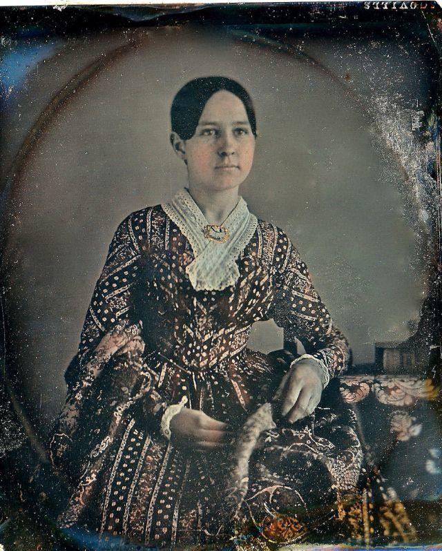 20 колорированных ретро-фото, как выглядели девушки-подростки в середине XIX века