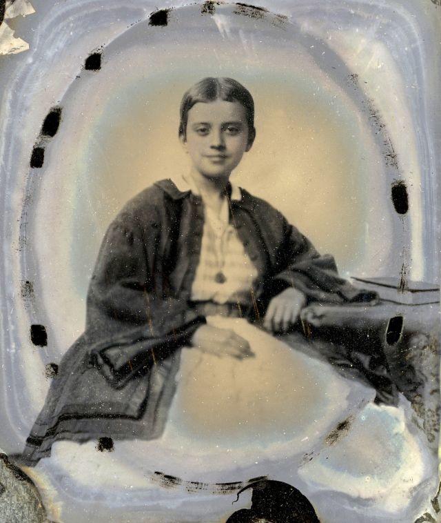 Фотография: 20 колорированных ретро-фото: как выглядели девушки-подростки в середине XIX века №16 - BigPicture.ru