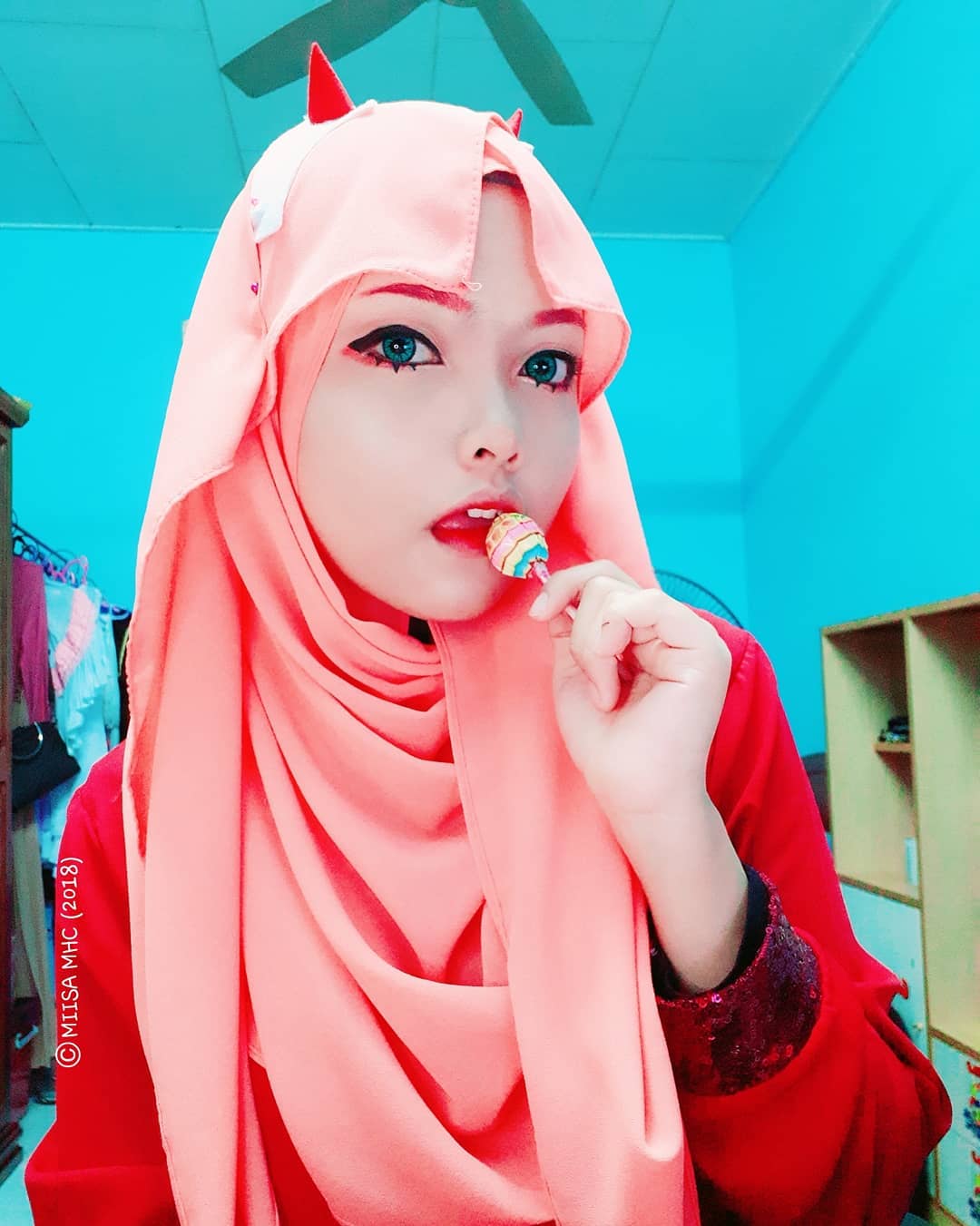Фотография: Косплей не снимая хиджаба: Мииса из Малайзии взрывает соцсети №5 - BigPicture.ru