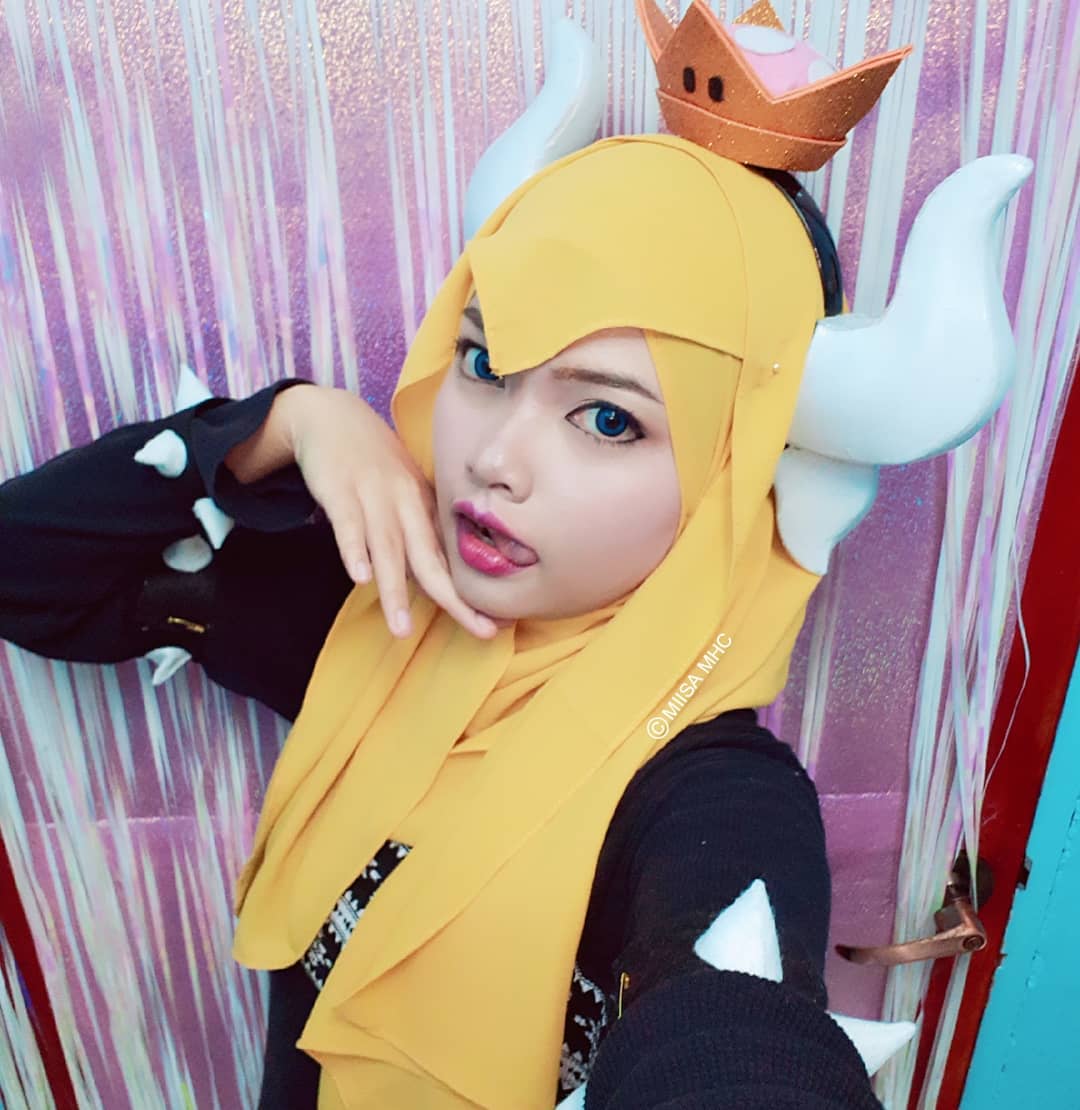Фотография: Косплей не снимая хиджаба: Мииса из Малайзии взрывает соцсети №11 - BigPicture.ru
