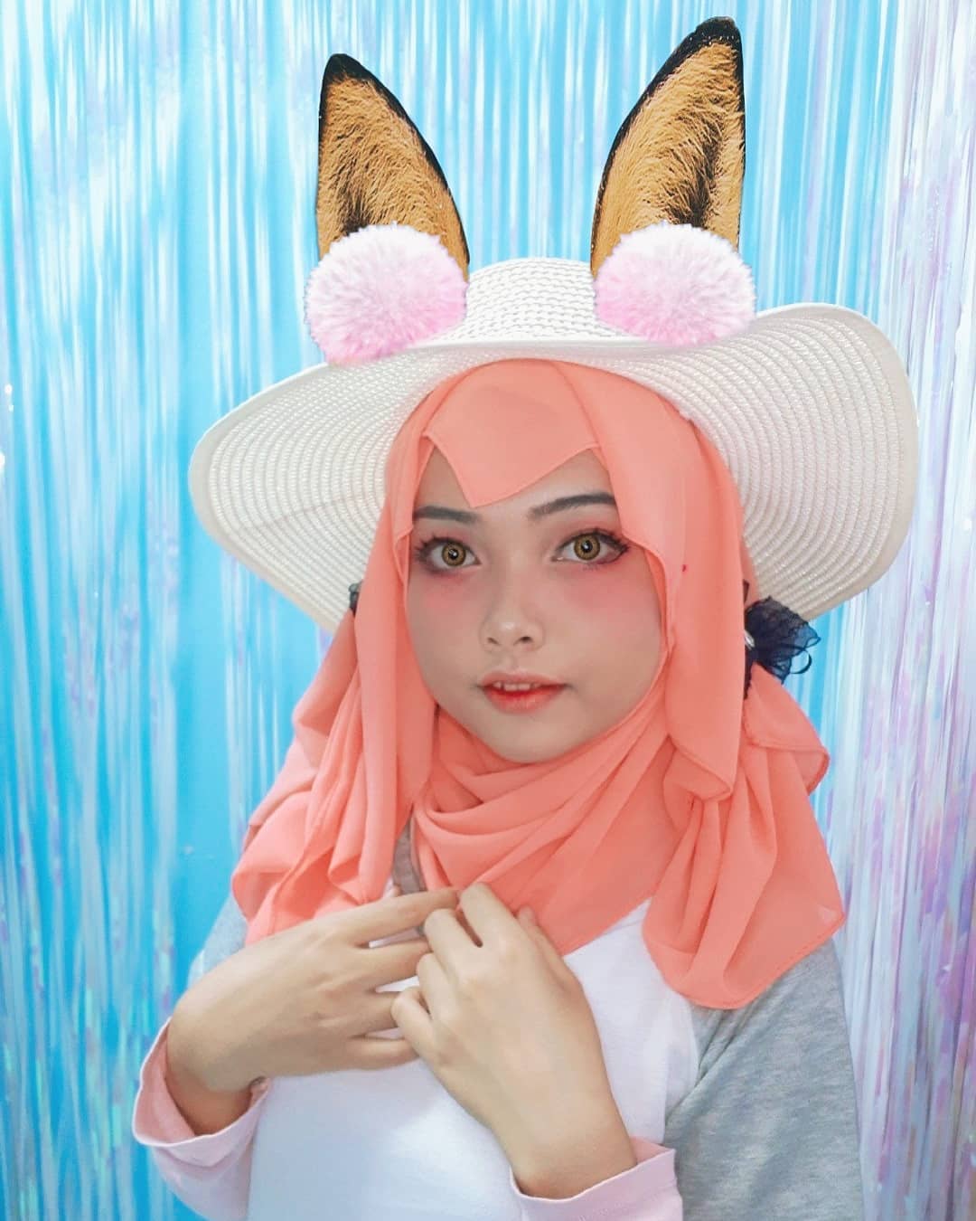 Фотография: Косплей не снимая хиджаба: Мииса из Малайзии взрывает соцсети №15 - BigPicture.ru