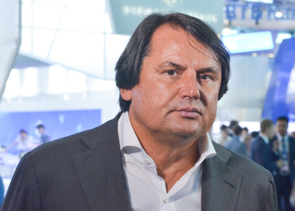 Биография Рустама Тарико