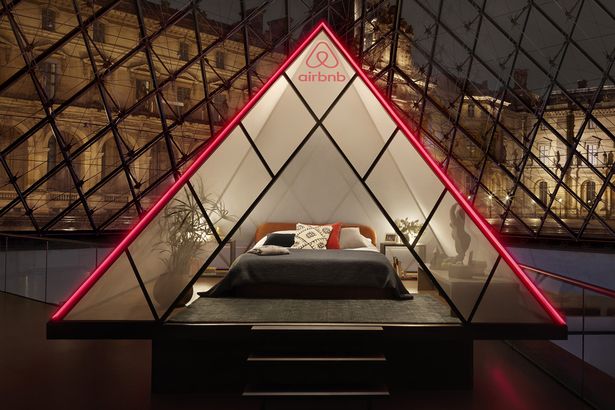 Фотография: Ночь в музее: Airbnb делает невероятное предложение остановиться в Лувре №1 - BigPicture.ru