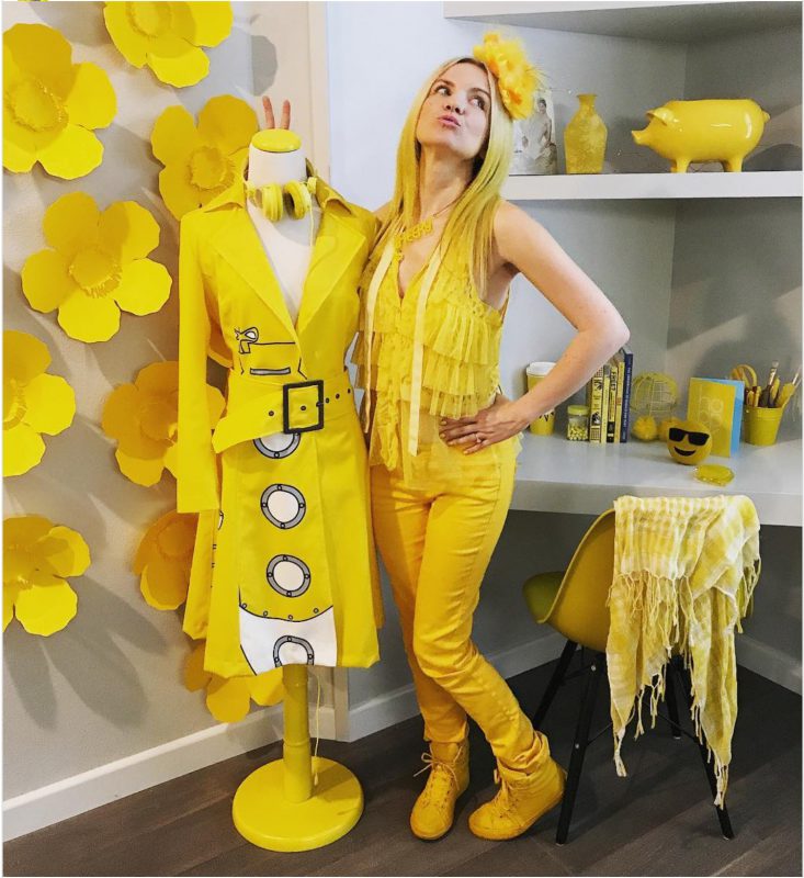 Фотография: Мисс Солнышко: 35-летняя американка окружила себя желтым цветом №5 - BigPicture.ru