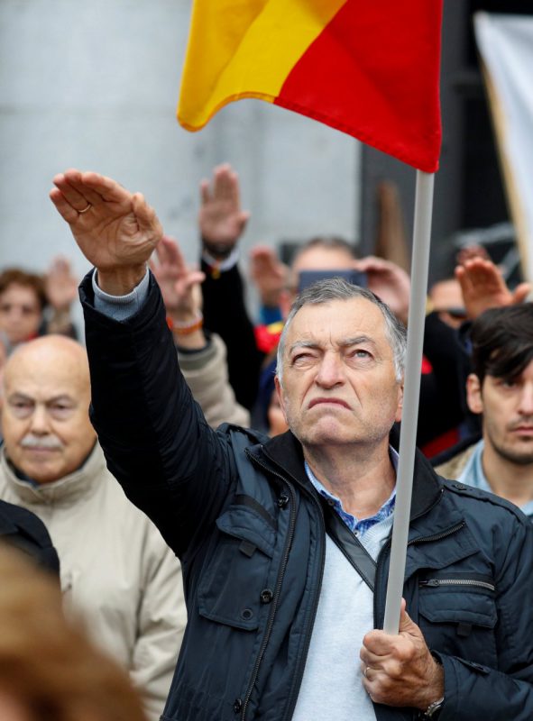 Фотография: Созревшая ненависть: как в огромных теплицах Испании были посеяны семена движения ультраправых №5 - BigPicture.ru