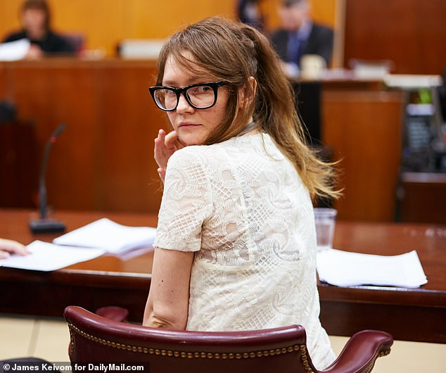 Фотография: Шоу закончилось: аферистка Анна Сорокина получила 15 лет тюрьмы в Нью-Йорке №5 - BigPicture.ru