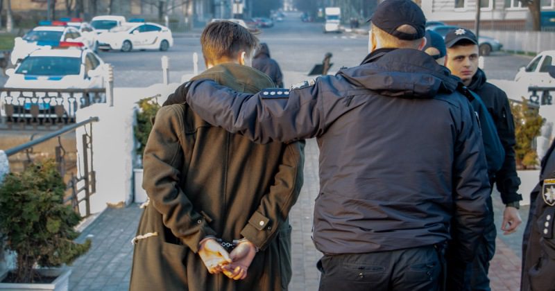 Фотография: В Украине два начинающих видеоблогера убили мужчину ради зрелищного контента №1 - BigPicture.ru