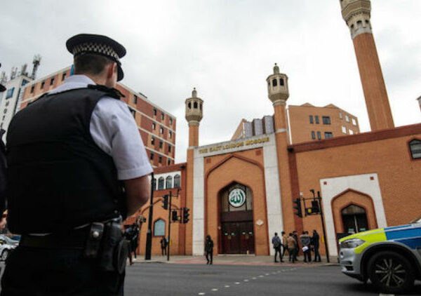 В Новой Зеландии судят шесть человек за распространение видеозаписи теракта в мечети