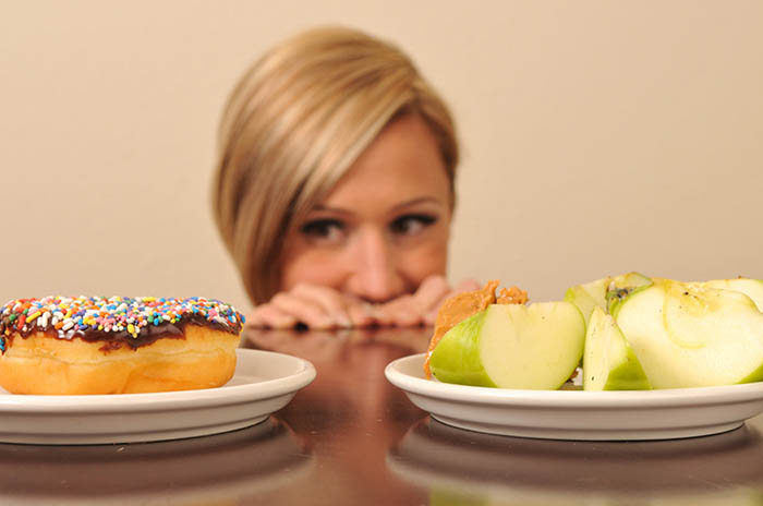 Фотография: Как обмануть аппетит: лучшие способы борьбы с перекусами и перееданием №3 - BigPicture.ru