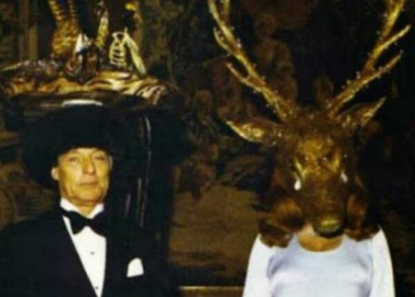 20 фото с тайной масонской вечеринки 1972 года, от которых мурашки по коже