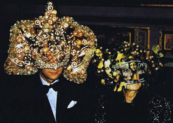 Фотография: 20 фото с тайной масонской вечеринки 1972 года, от которых мурашки по коже №14 - BigPicture.ru