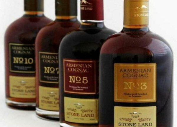 Коньяк «Страна Камней»: описание и отзывы