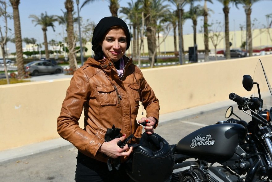 Фотография: Женщины Ближнего Востока на байках в проекте французского фоторепортера Жиля Бадера №3 - BigPicture.ru