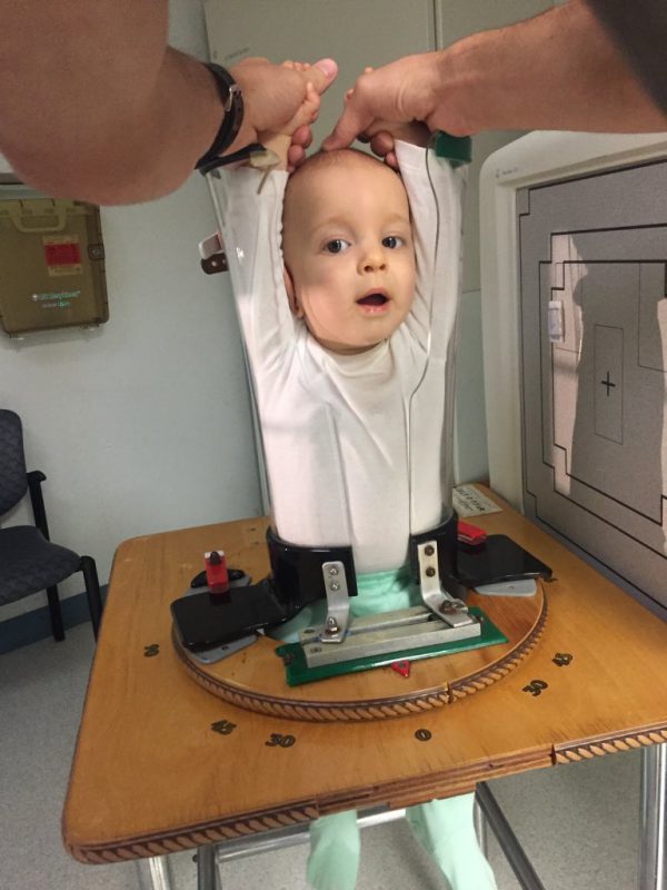 Фотография: Детки в клетке: рентген-аппарат для младенцев вызвал бурные обсуждения в соцсетях №4 - BigPicture.ru