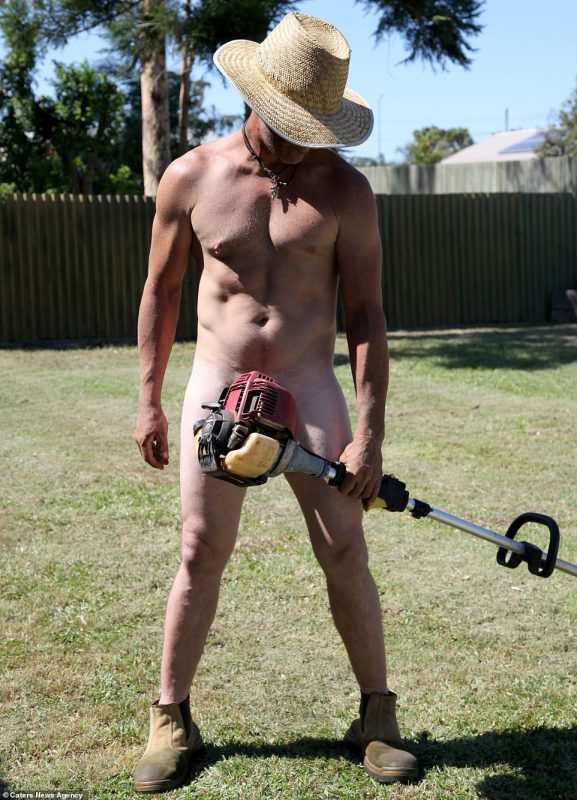 Фотография: Как горячие австралийцы отмечают День голого садовода №3 - BigPicture.ru