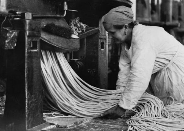 Когда лапшу вешали: производство спагетти в начале XX века