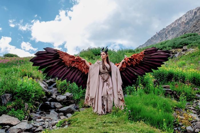 Фотография: Косплей 80-го уровня: девушка создала движущиеся крылья, как у Малефисенты №8 - BigPicture.ru