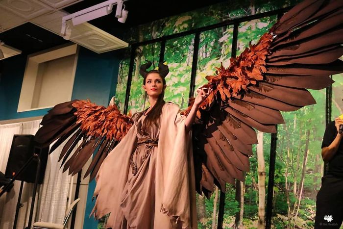 Фотография: Косплей 80-го уровня: девушка создала движущиеся крылья, как у Малефисенты №11 - BigPicture.ru