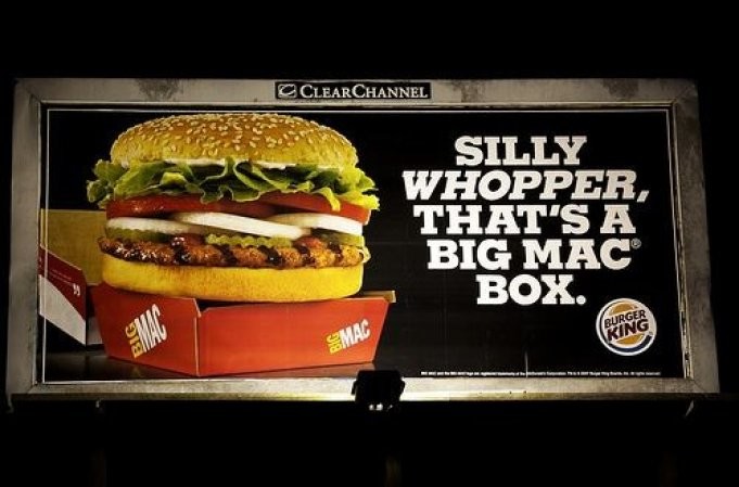 Фотография: Клоуны из Ада: как Burger King потроллил McDonald’s в своей креативной рекламе №3 - BigPicture.ru