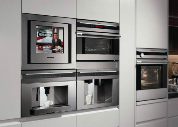 Преимущества и недостатки встроенной техники для кухни