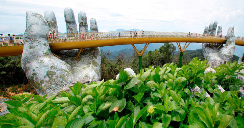 Фотография: Золотой мост в Дананге — место во Вьетнаме, которое обязательно стоит посетить №2 - BigPicture.ru